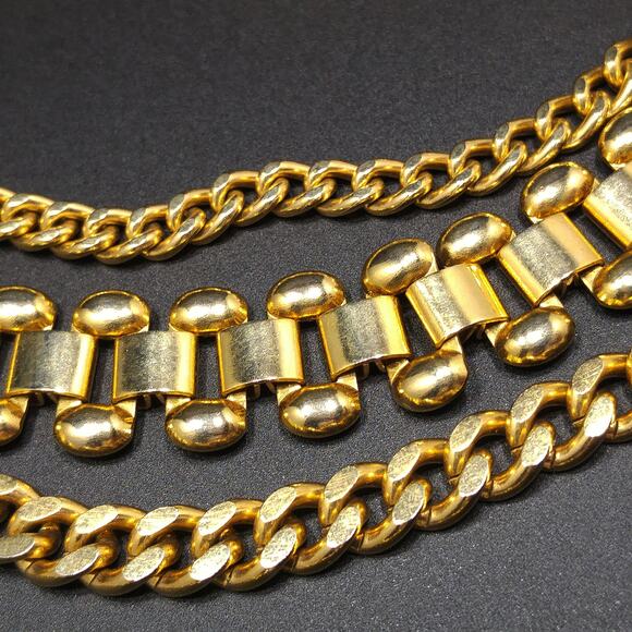 Coro Egyptian Revival Three Strand Necklace, Book Chain Center, 1950s Vintage - Picture 8 of 10